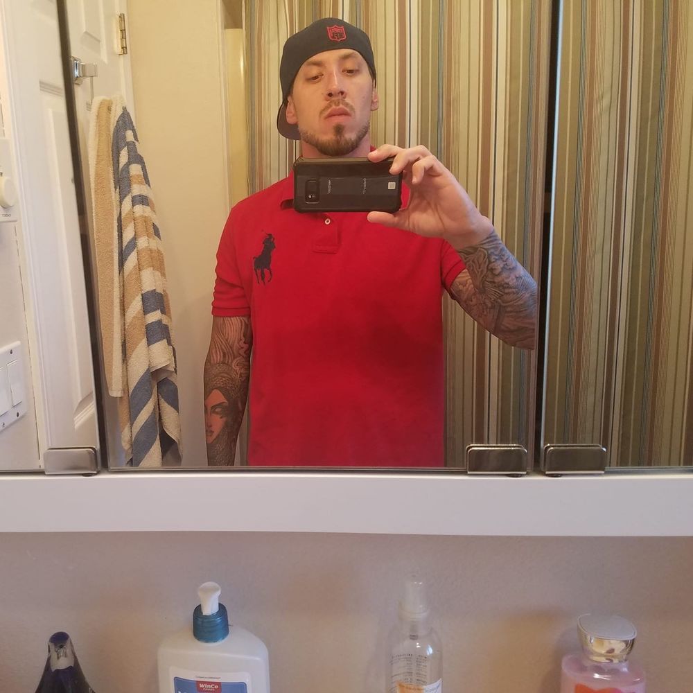 Meet your Posher, Adam